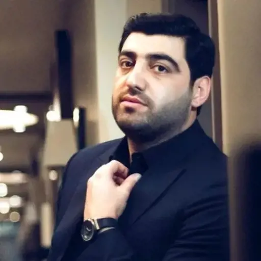 دانلود آهنگ ترکی آیریلیقین آدین توتما